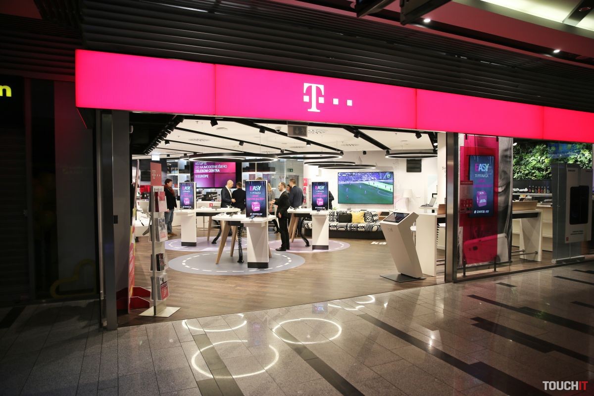 Slovak Telekom v prvom polroku zvýšil počet zákazníkov, rozšíril optickú sieť a získal rekordný počet ocenení za kvalitu mobilnej siete