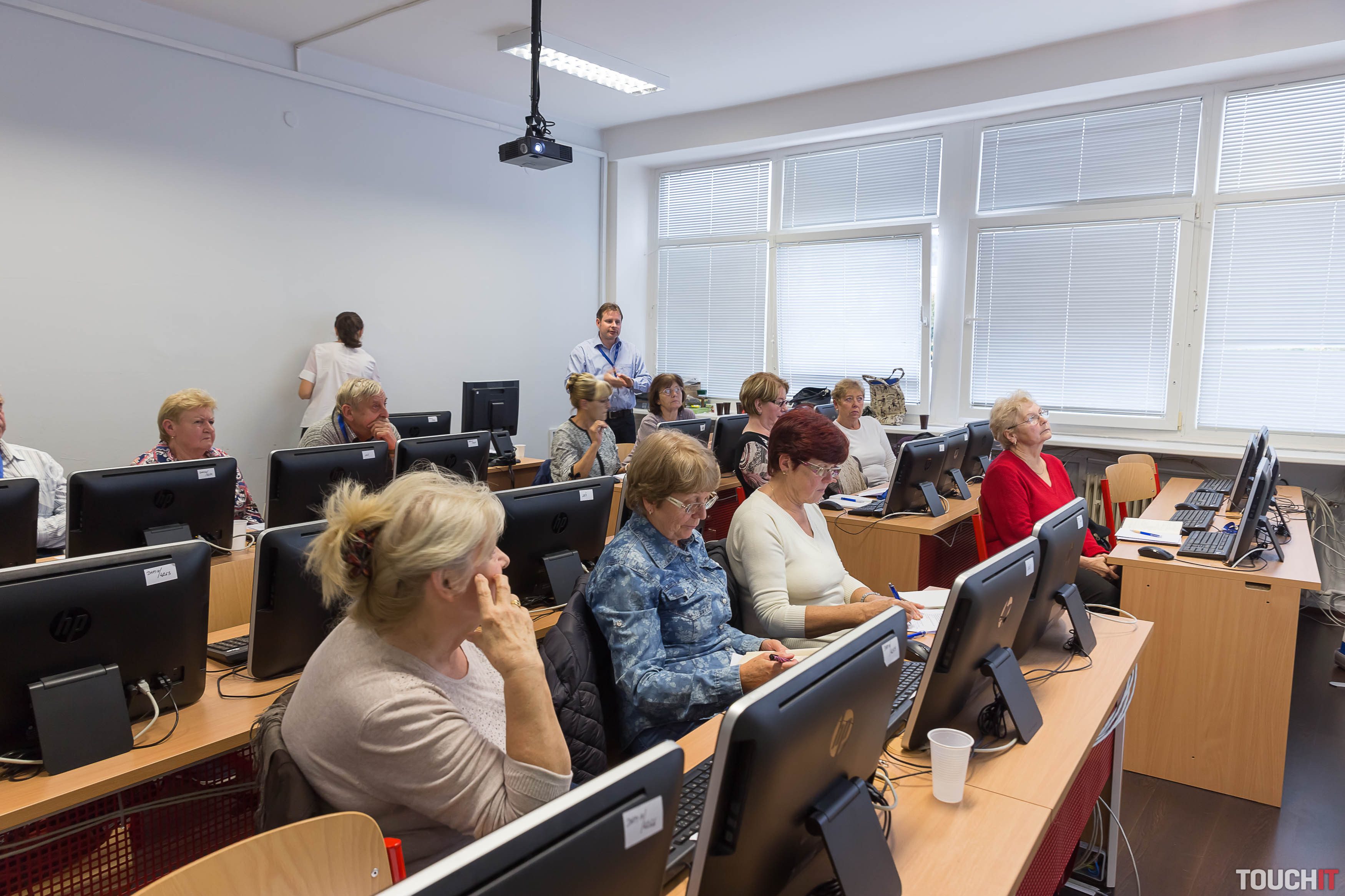 dTest: Pod tlakom podvodných telemarketérov sú predovšetkým seniori