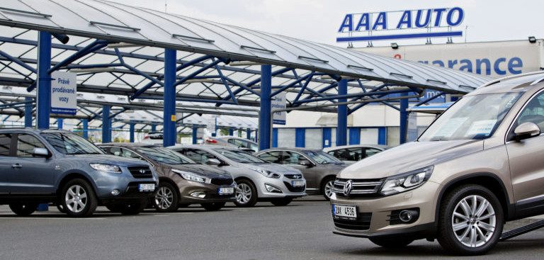 Dovoz jazdených áut zatiaľ nerastie. Čaká sa, či stúpne po prázdninách