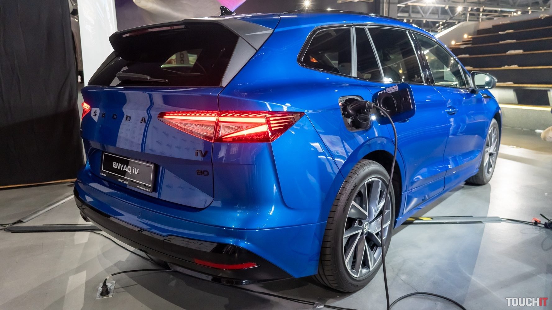 Elektromobil je na Slovensku možné nabiť na takmer 1500 verejných nabíjacích bodoch vo vyše 600 lokalitách