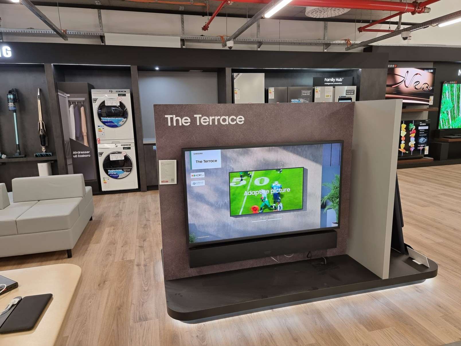 Firemní zákazníci majú v Alze po novom dvojročnú záruku na všetko