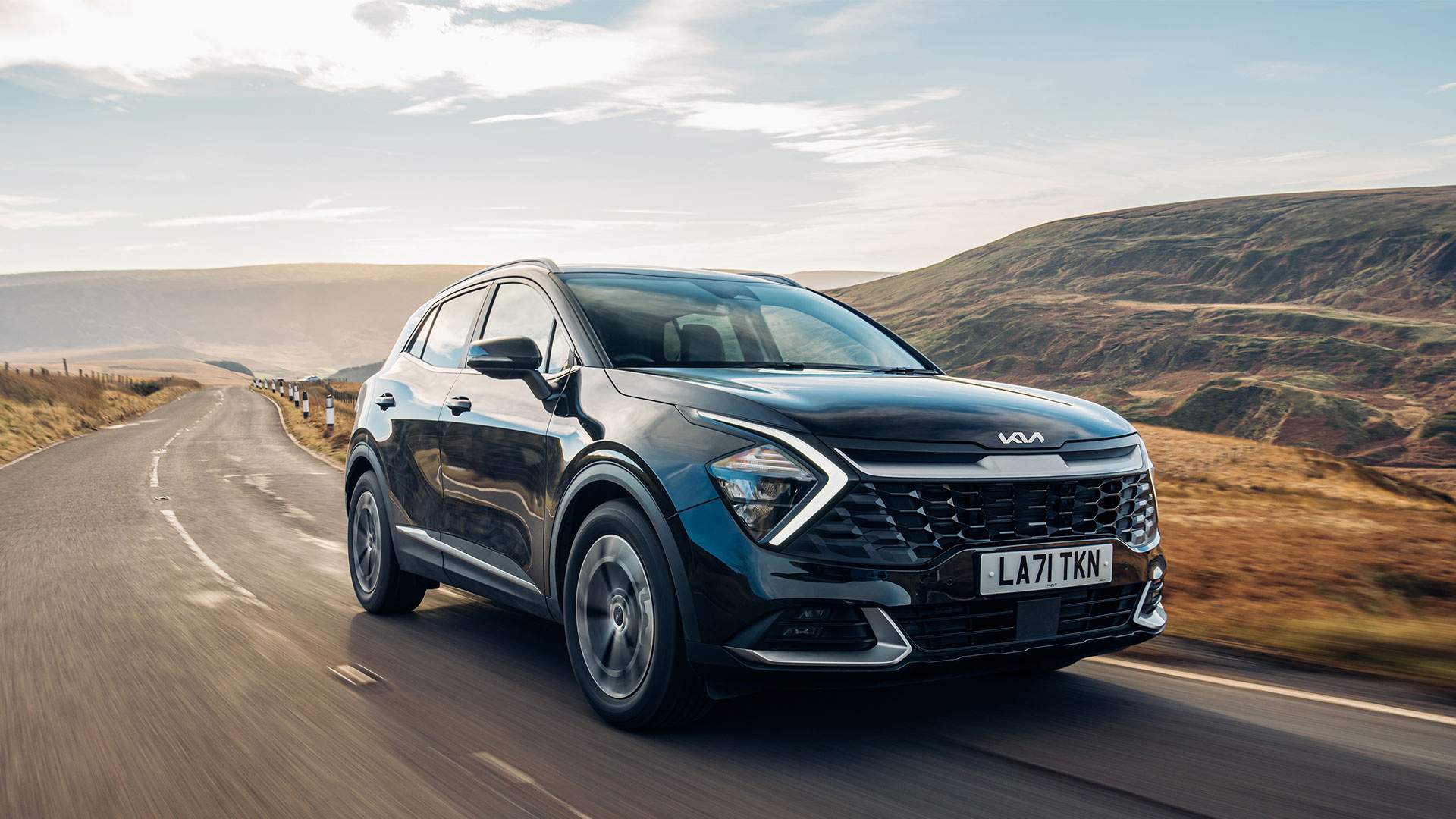 Kia triumfuje v britskej súťaži magazínu What Car? s víťaznými modelmi Sportage a EV9