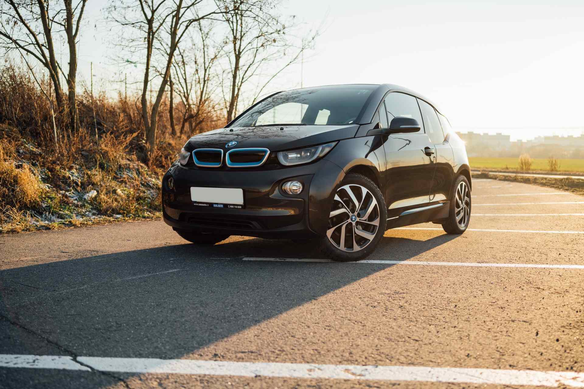 AURES Holdings sa pripravuje na elektromobilitu, má stratégiu aj nový tím