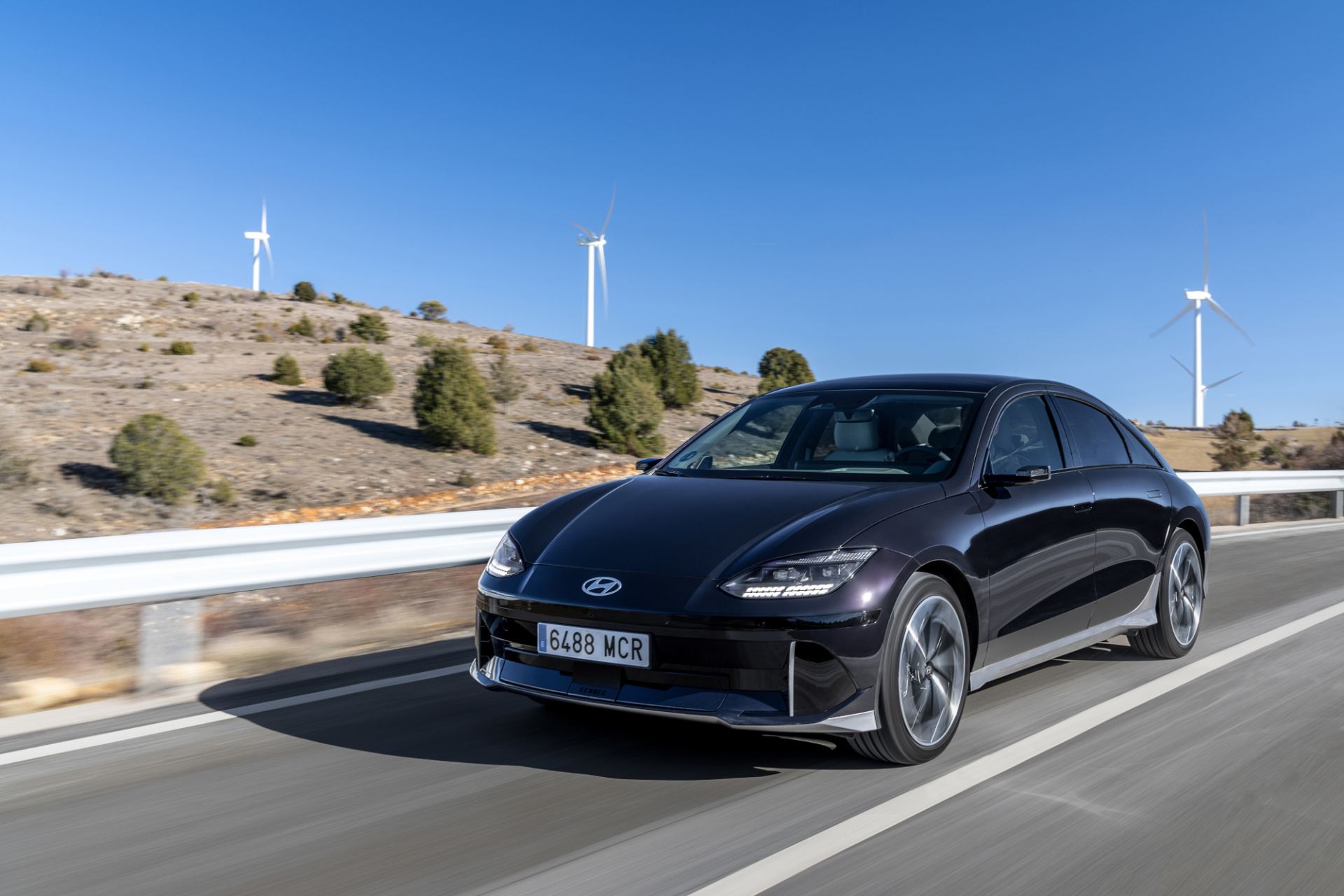 Hyundai IONIQ 6 je medzi trojicou finalistov na ocenenie Svetové auto roka 2023