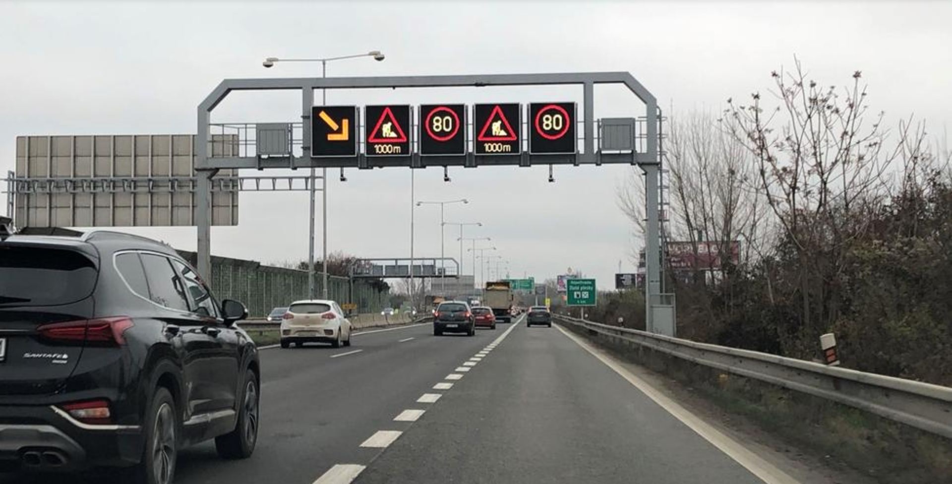 Líniové riadenie dopravy na bratislavských diaľniciach výrazne znížilo nehodovosť