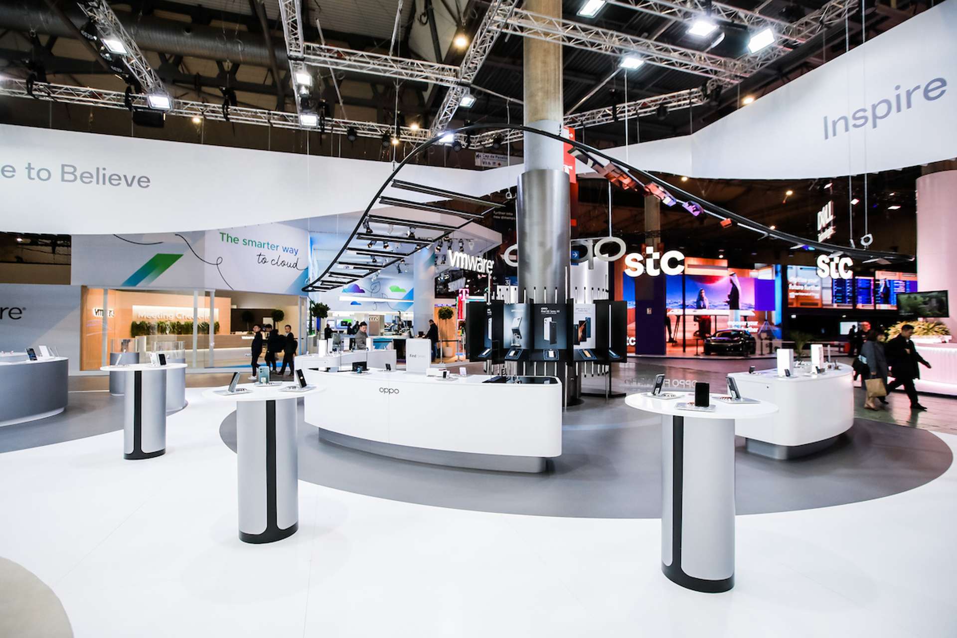 OPPO na MWC 2023 predstavilo svoju najnovšiu vlajkovú loď a rad inovácií pre inteligentný život