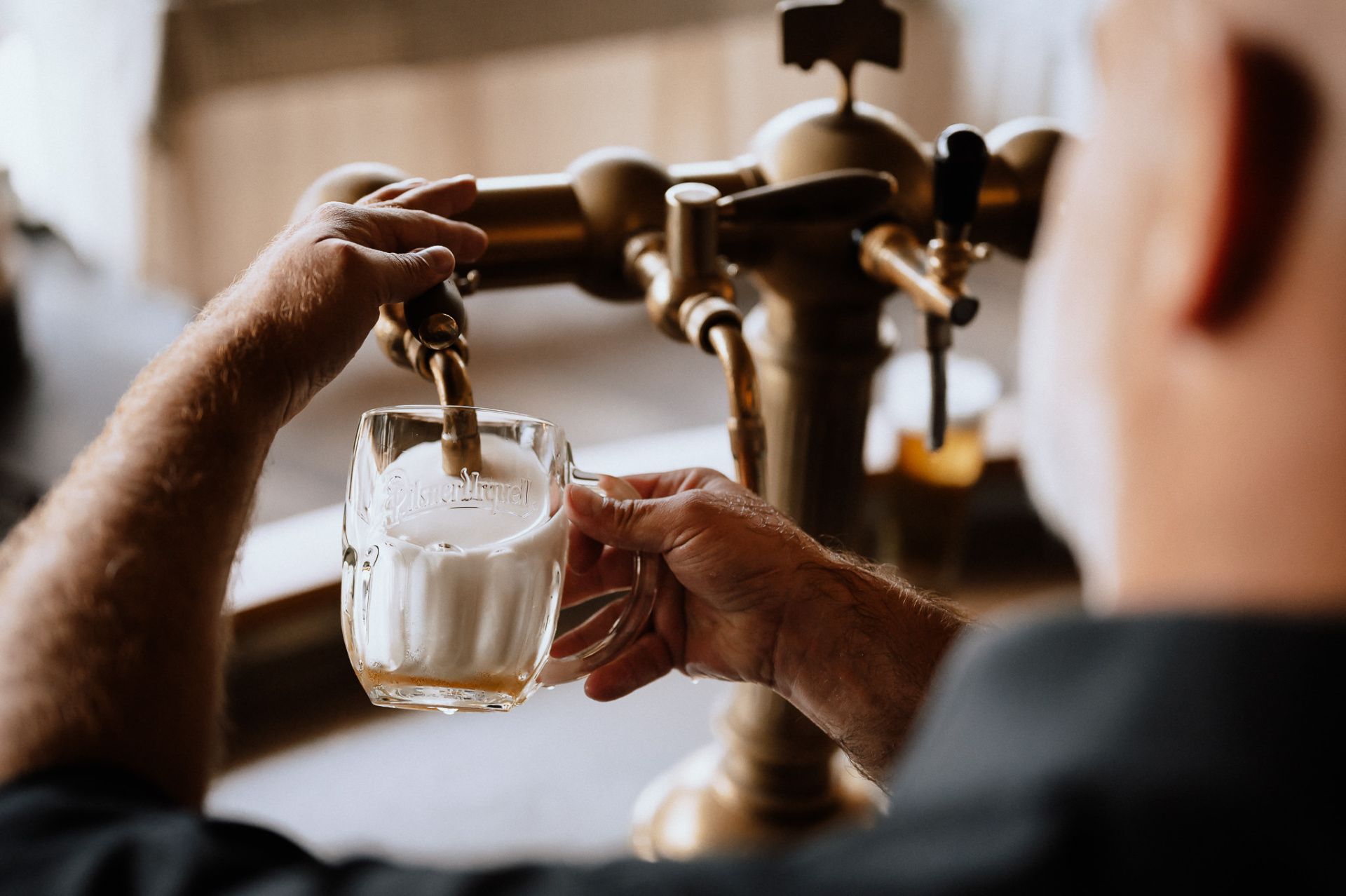 Predaje Plzeňského Prazdroja minulý rok rástli o dve percentá. Darilo sa prémiovým značkám, výrazne napredovalo aj nealko