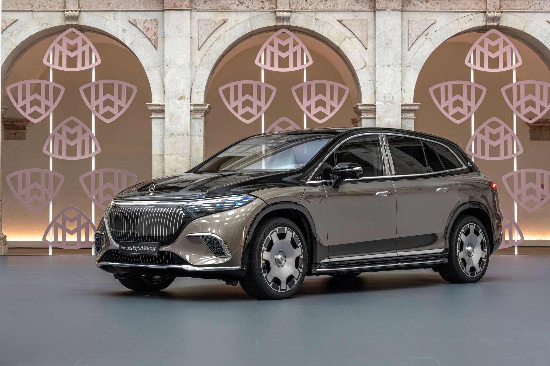 Mercedes-Maybach EQS SUV: premiéra prvého plne elektrického modelu značky s bohatou tradíciou