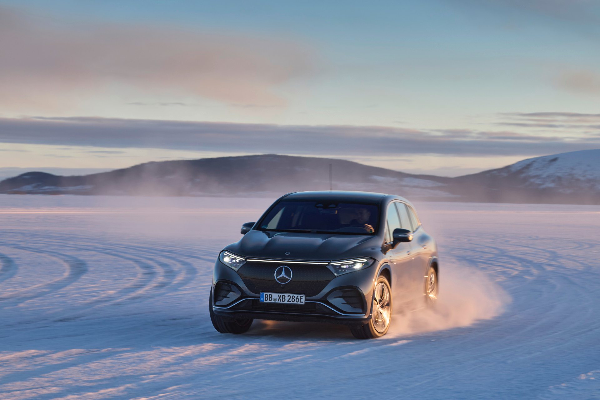 Test odolnosti pri -26 °C: Systémy riadenia bŕzd pre budúce elektrické platformy Mercedes-Benz počas zimného testovania na polárnom kruhu