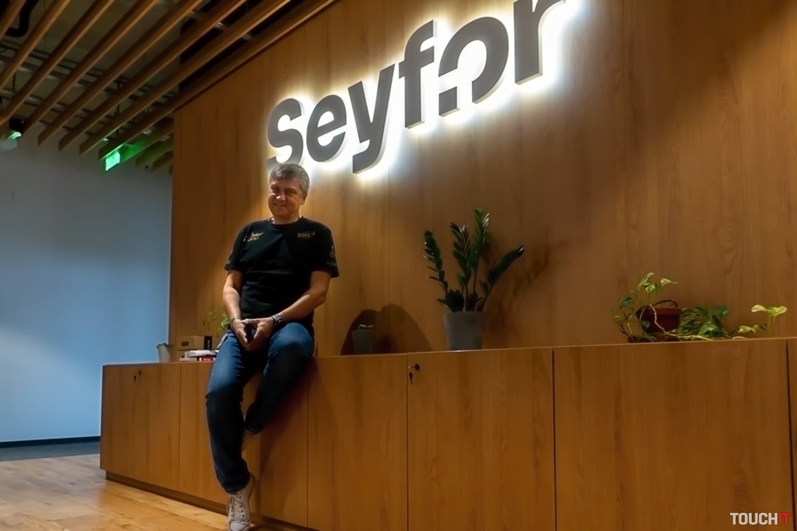 Prieskum: Digitálnymi nástrojmi na riadenie vzťahov so zákazníkmi si pomáha len 9 percent firiem