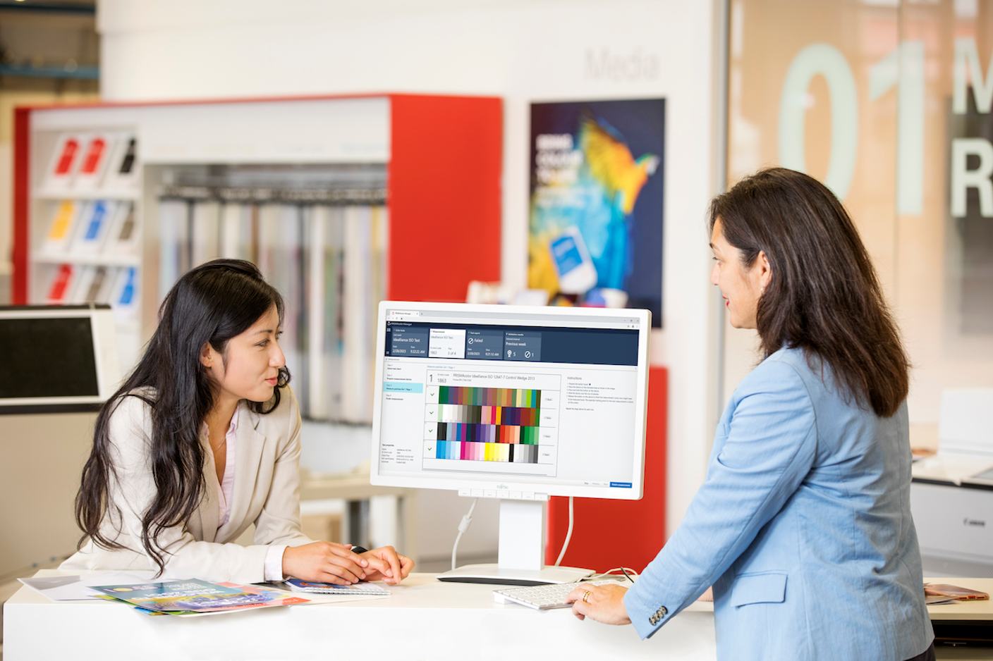 Canon predstavuje cloudový softvér PRISMAcolor Manager