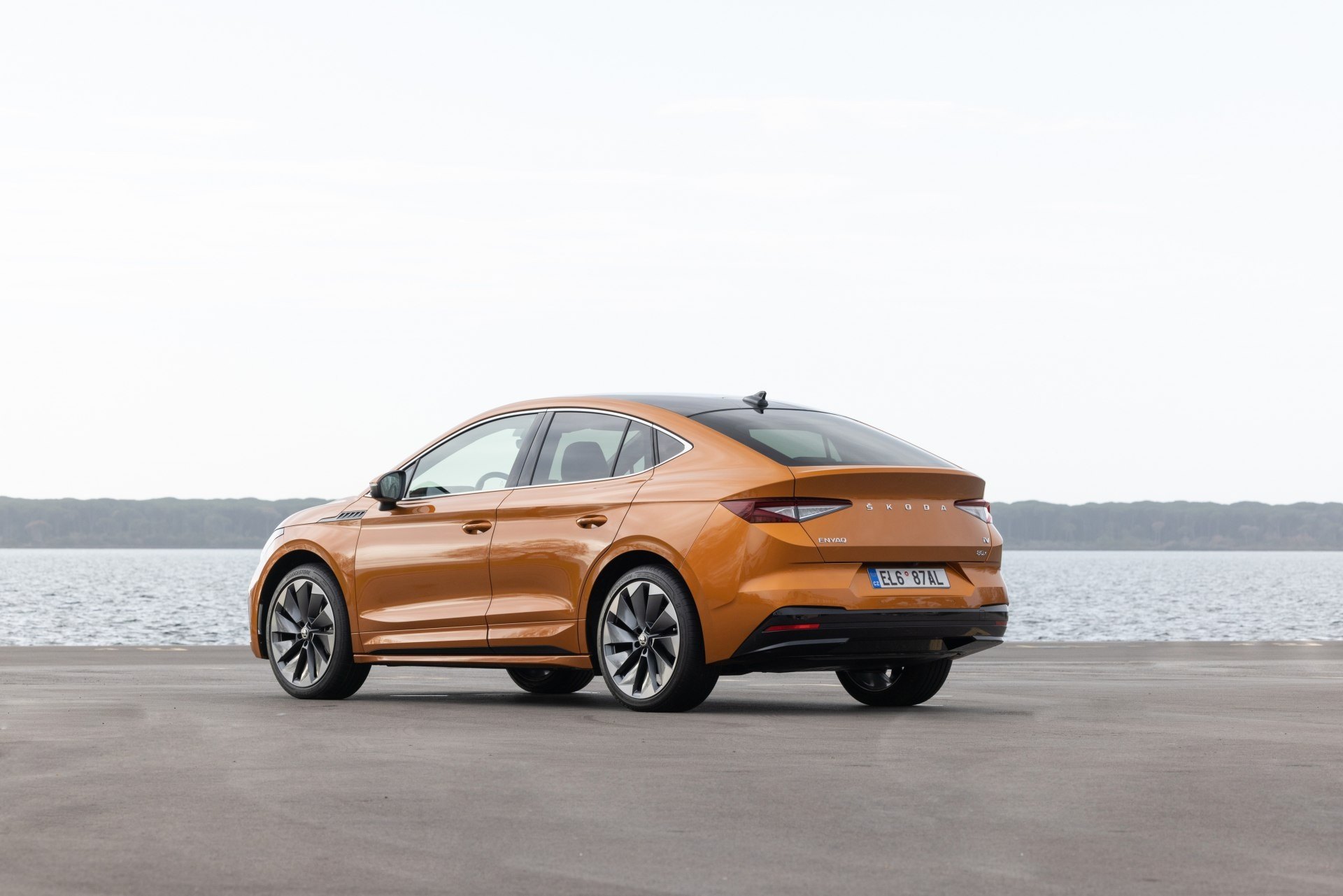 Škoda rozširuje ponuku modelového radu Enyaq, Coupé prichádza v nových verziách