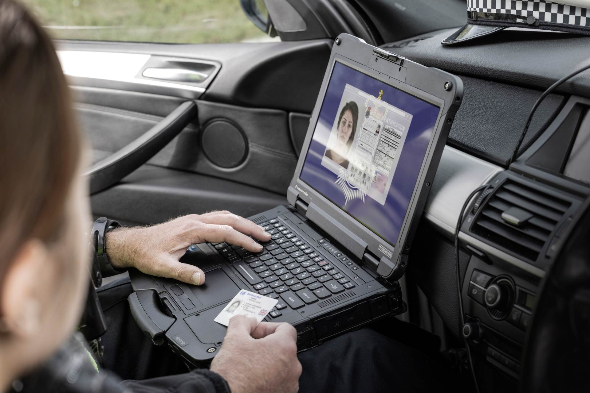 TOUGHBOOK 40 dostane SSD disk šifrovaný Viasatem