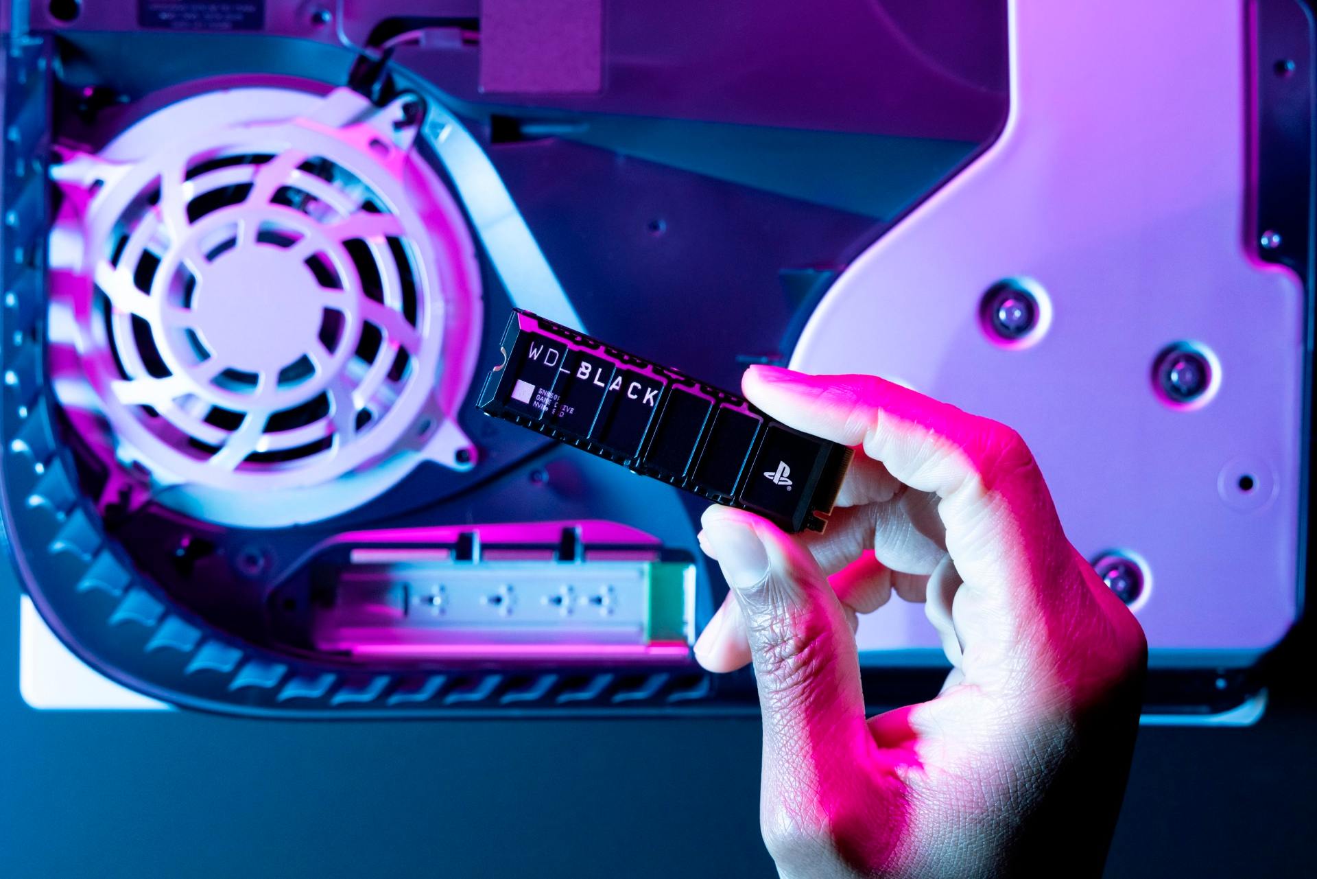 WD_BLACK prináša nový a vylepšený SSD disk s oficiálnou licenciou pre konzoly PS5