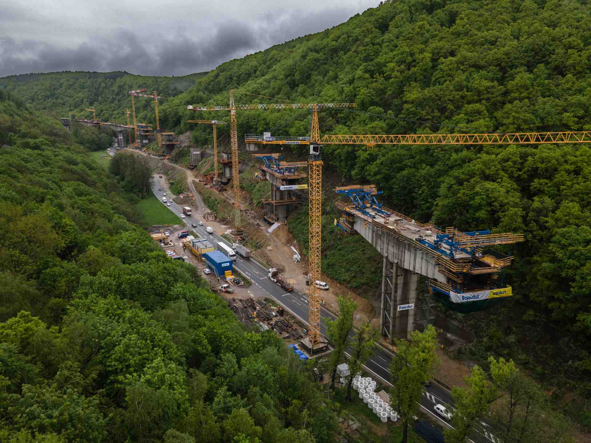 Krivánska R2 je aktuálne stavbou s najväčším množstvom techniky na Slovensku