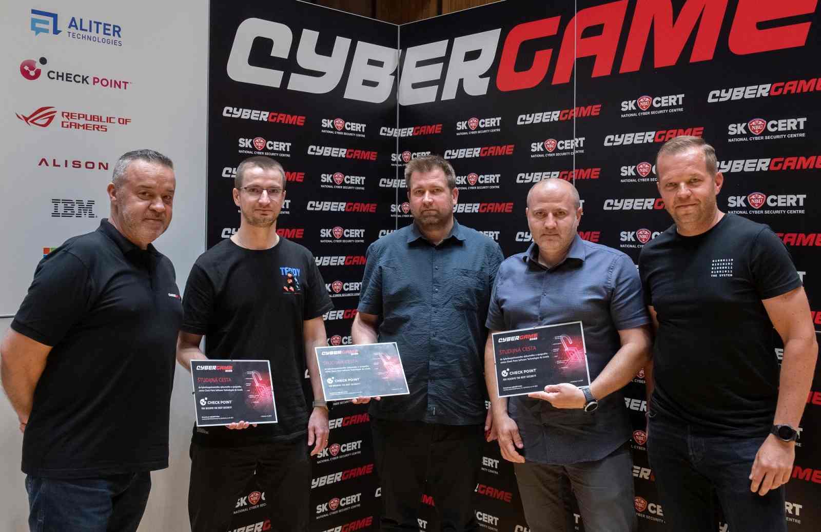 CyberGame 2023: hráči hviezdnych parametrov, využívanie umelej inteligencie a zostavenie slovenského reprezentačného tímu