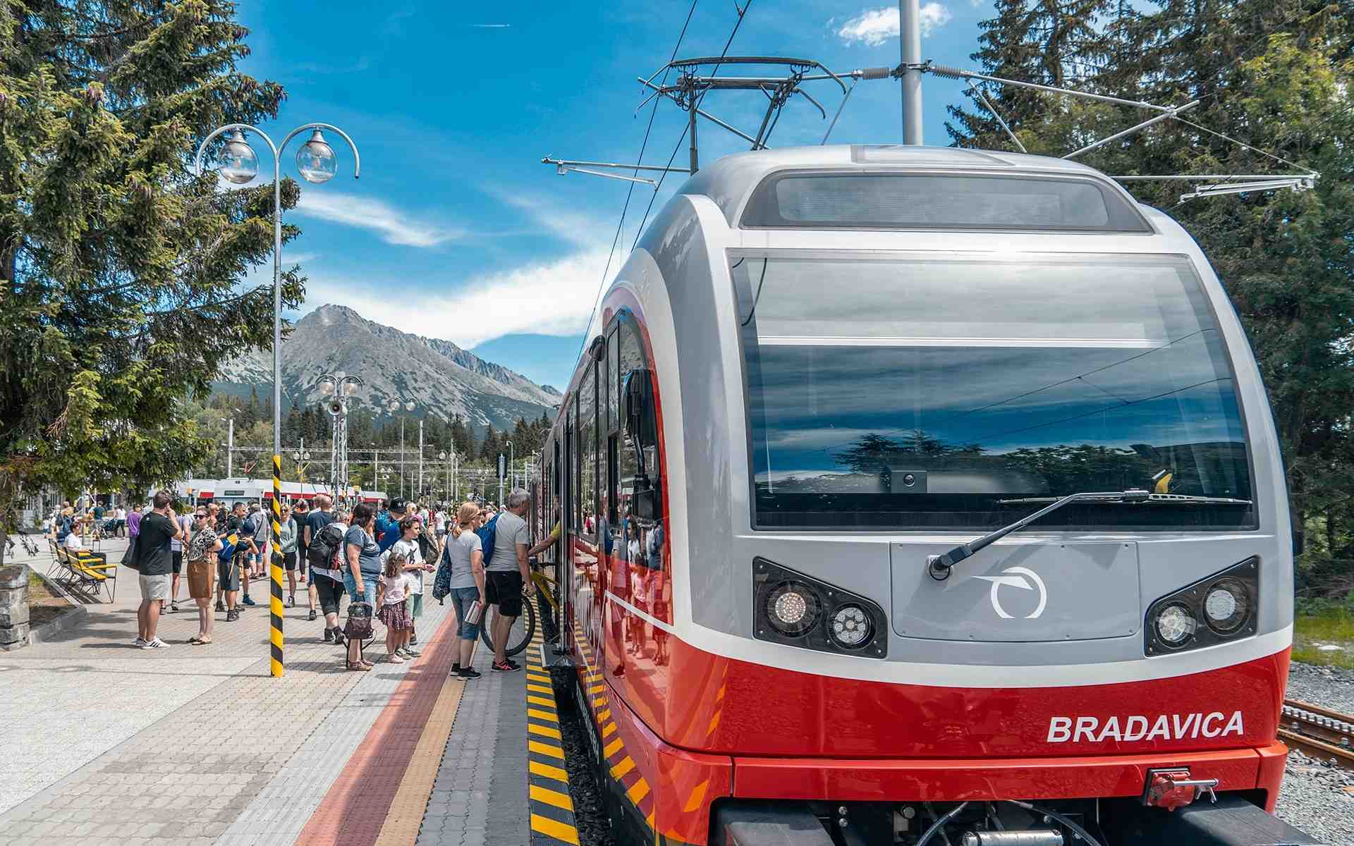 Ponuka TATRY CARD prichádza: Neobmedzené cestovanie vlakmi ZSSK po najmenších európskych veľhorách už od 7 €
