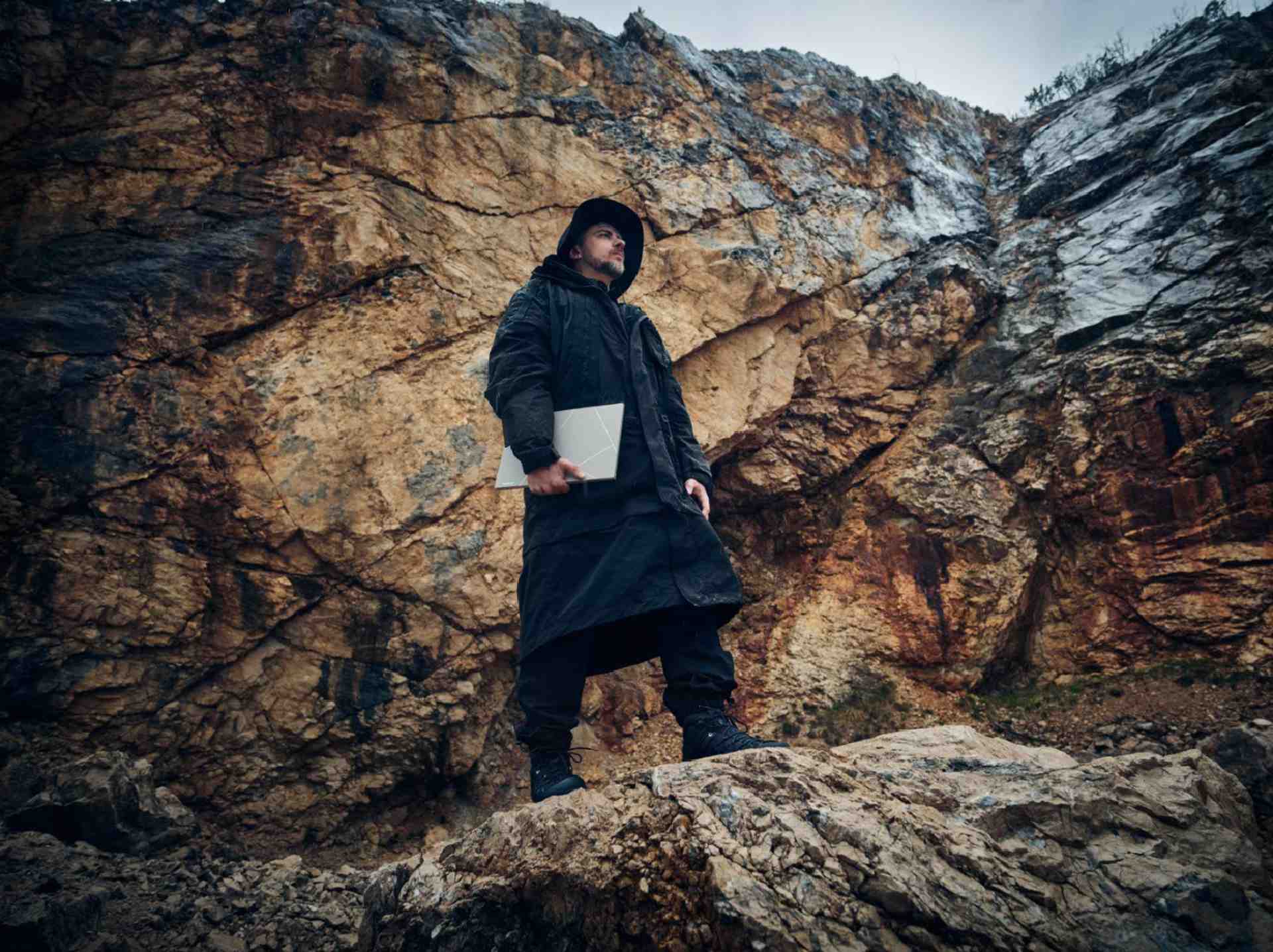 ASUS odštartoval novú kampaň Incredible Comes From Within na notebooky Zenbook na rok 2023