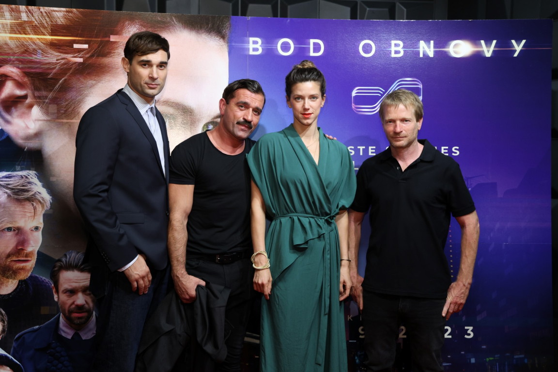 Hviezdy sa stretli premiére česko-slovenského sci-fi filmu Bod obnovy
