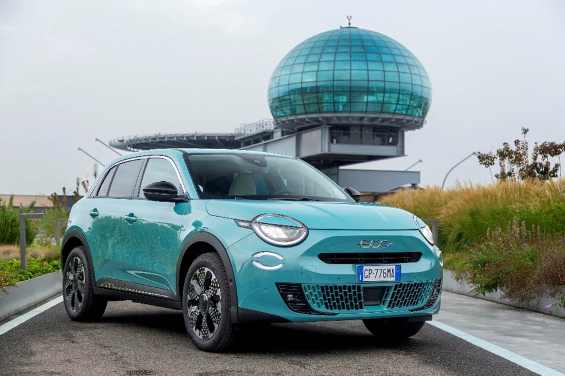 FIAT predstavuje nový Fiat 600 Hybrid, verziu s elektrifikovaným benzínovým motorom