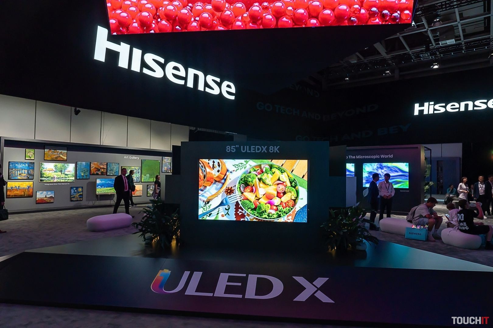 Hisense odhalí na veľtrhu CES 2024 budúcnosť technológie displejov