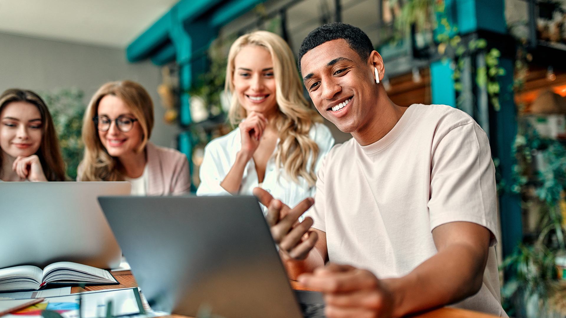 Študenti vycestujú do Číny na technologickú expedíciu