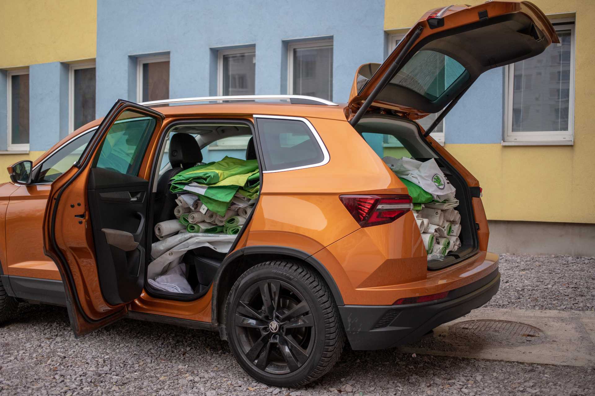 Upcyklované výrobky Dorka bags z reklamných nosičov Škoda nebudú chýbať na Dobrom trhu