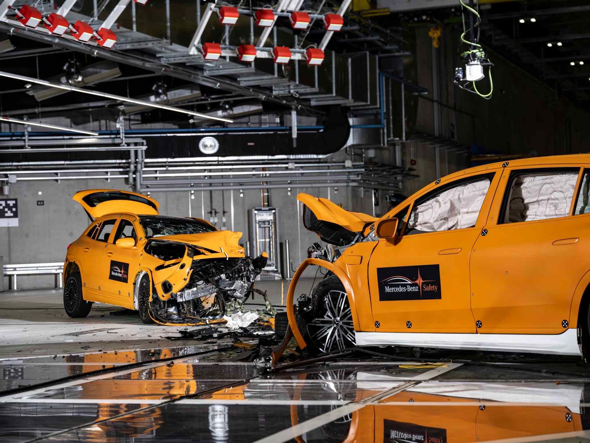 Nárazové skúšky v reálnom živote: elektrické vozidlá Mercedes-Benz sú rovnako bezpečné ako všetky modely s trojcípou hviezdou