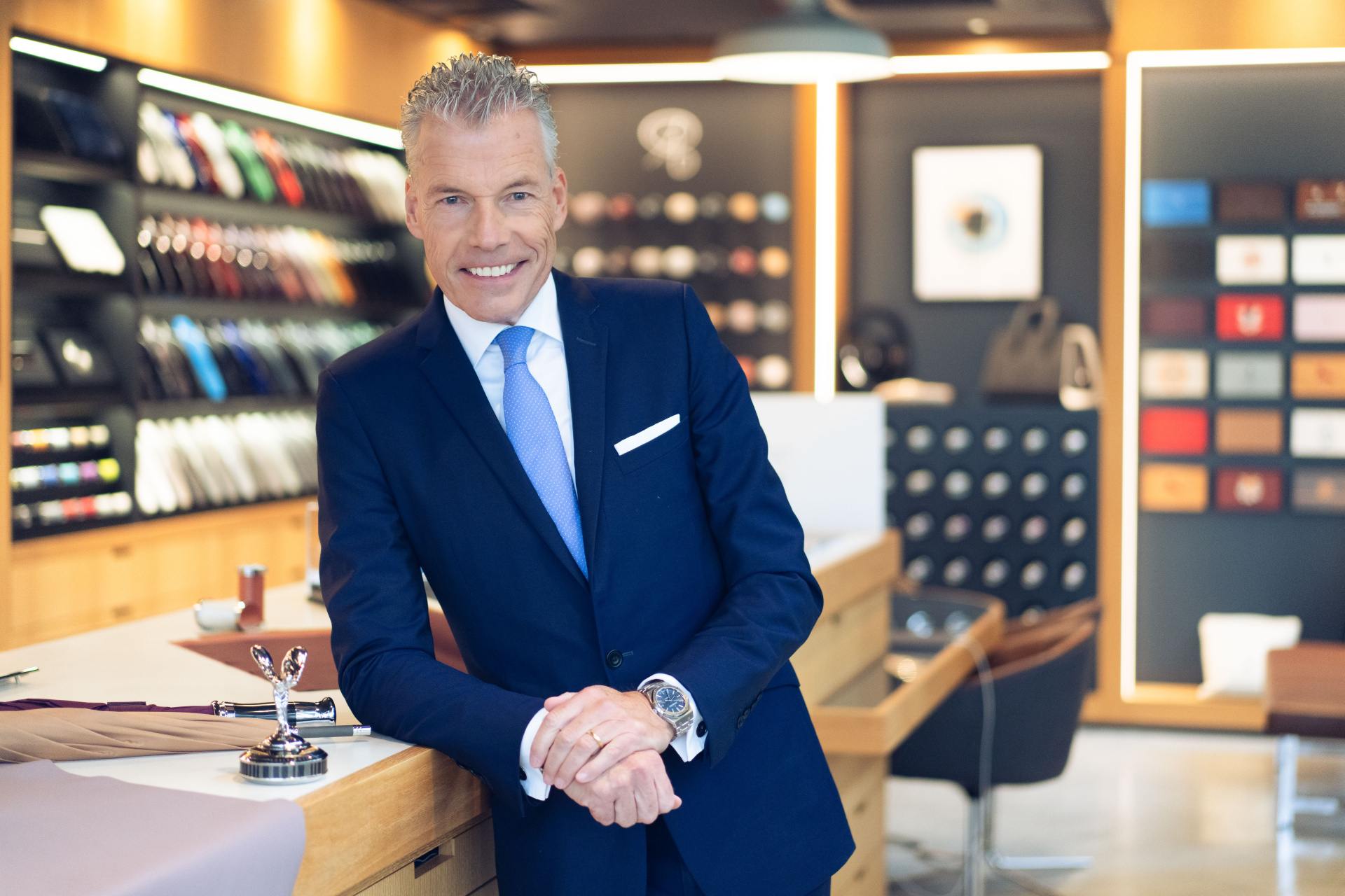 ROLLS-ROYCE Motors Cars oznamuje, že generálny riaditeľ odchádza do dôchodku