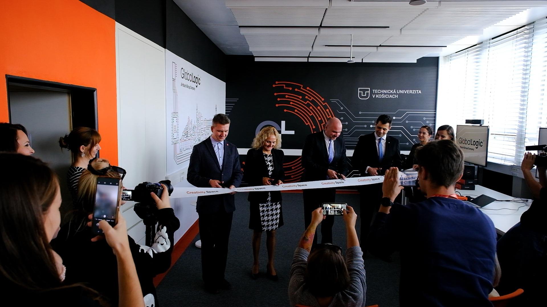 Na Technickej univerzite v Košiciach otvorili moderný kreatívny priestor pre študentov