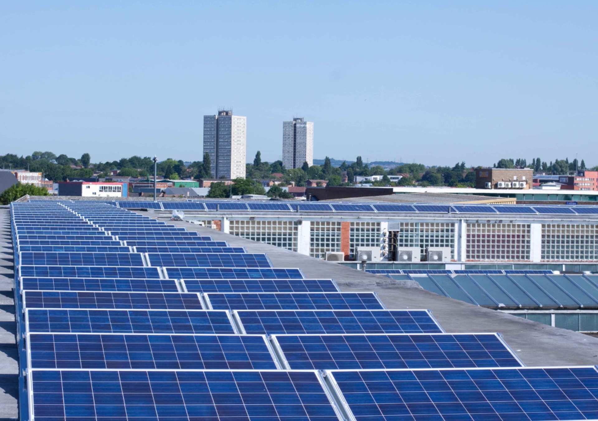 Solárne panely znamenajú na trhu kancelárskych priestorov aj predvídateľnosť