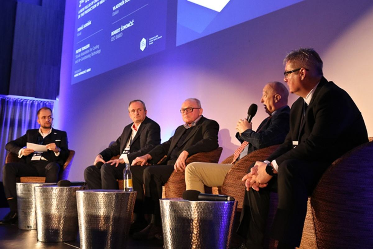 Viac ako stovka firiem zo Slovenska a siedmych krajín sveta rokovala v Šamoríne