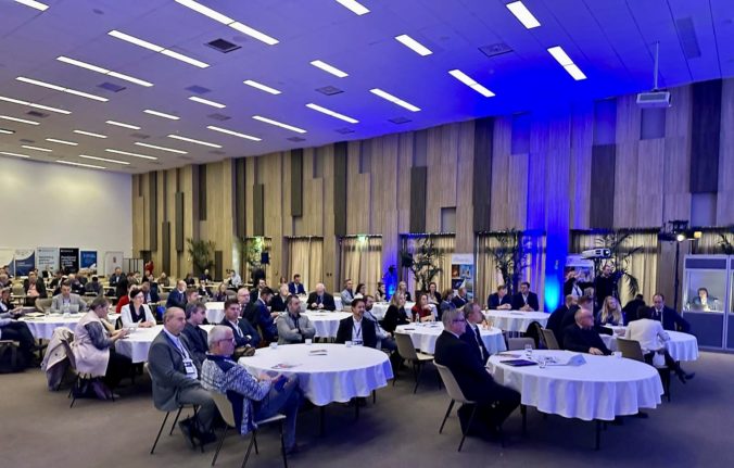 Viac ako stovka firiem zo Slovenska a siedmych krajín sveta rokovala v Šamoríne