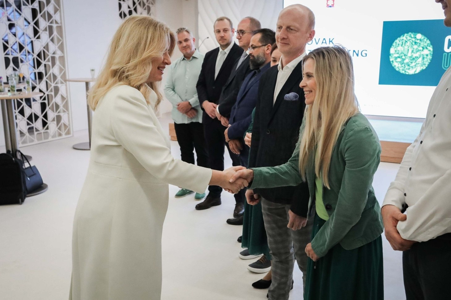 Slovensko-česká spoločnosť SmartHead zaujala na klimatickej konferencii v Dubaji riešením pre zelené podnikanie