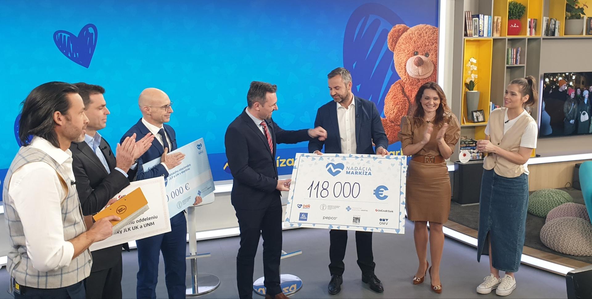 UNIQA prispela sumou 30 000 eur na vybudovanie detského psychiatrického stacionára v Martine