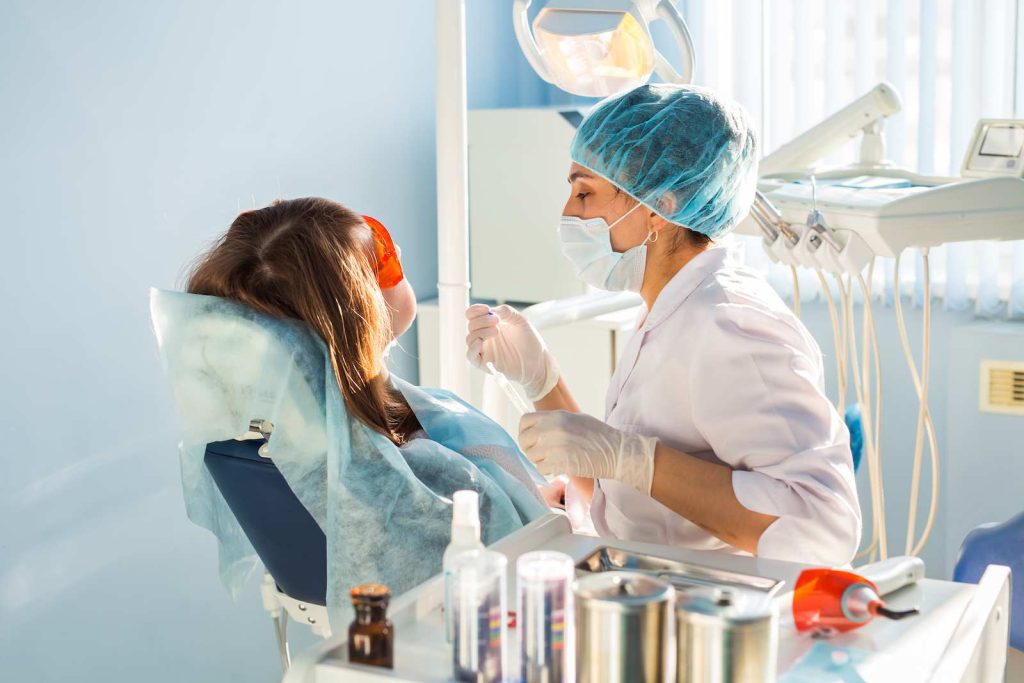 Bielenie zubov v ambulancii