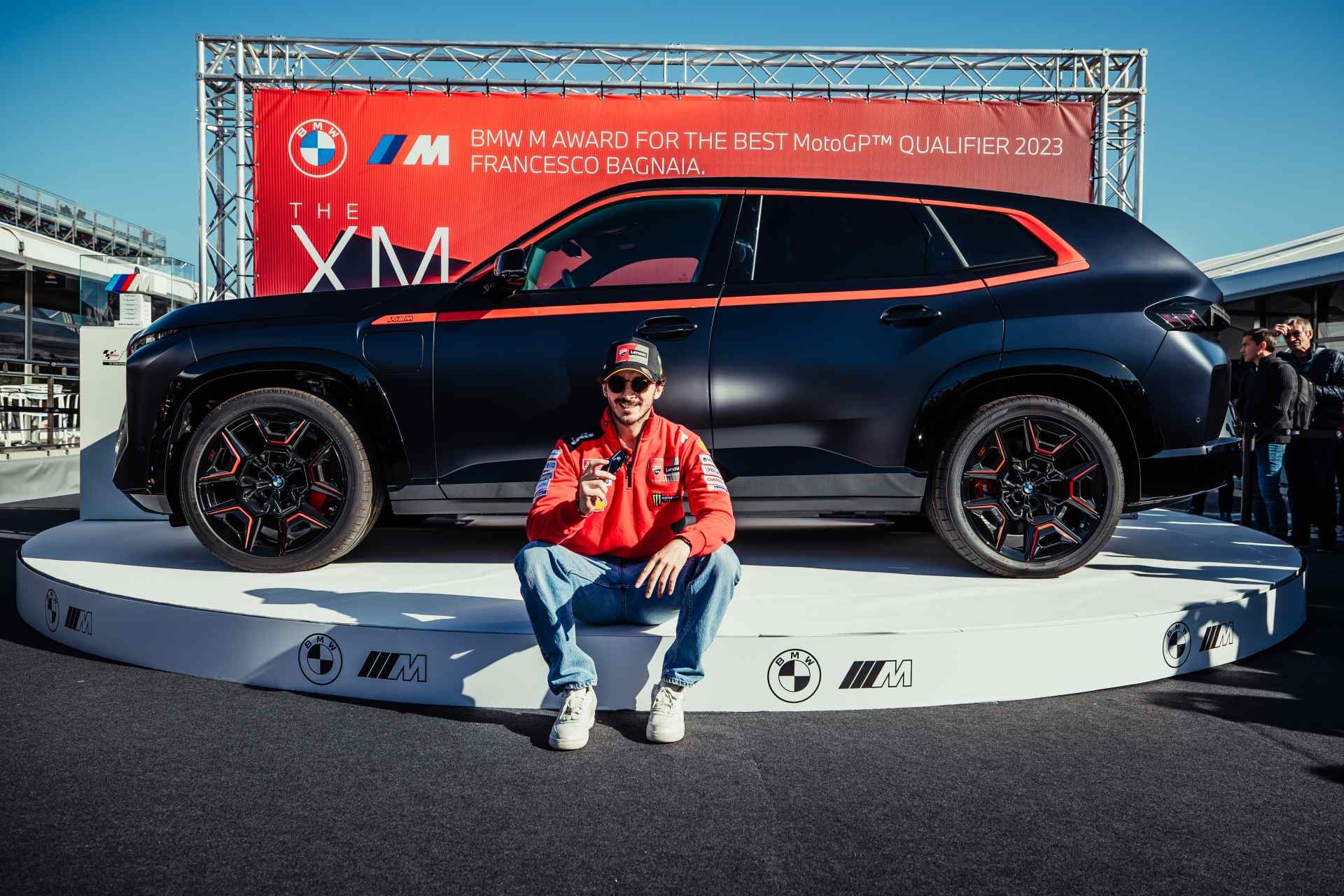 Finále MotoGP 2023: Predstavenie nového modelu BMW XM Label Red Safety Car
