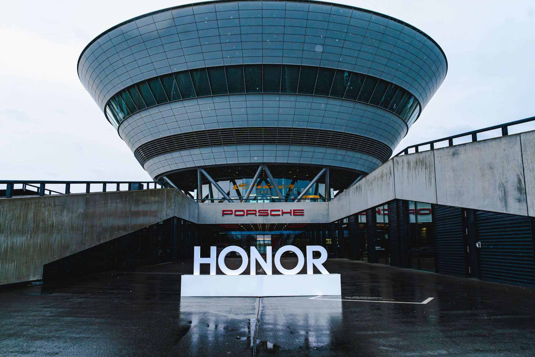 HONOR sa na čínskom trhu v 1. štvrťroku tohto roku umiestnil na prvom mieste medzi všetkými značkami smartfónov