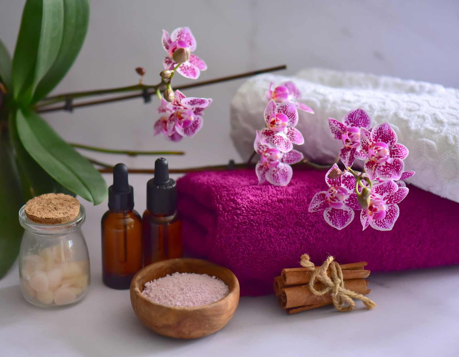 Poznáte tieto 3 ekologickejšie alternatívy k vonným sviečkam?