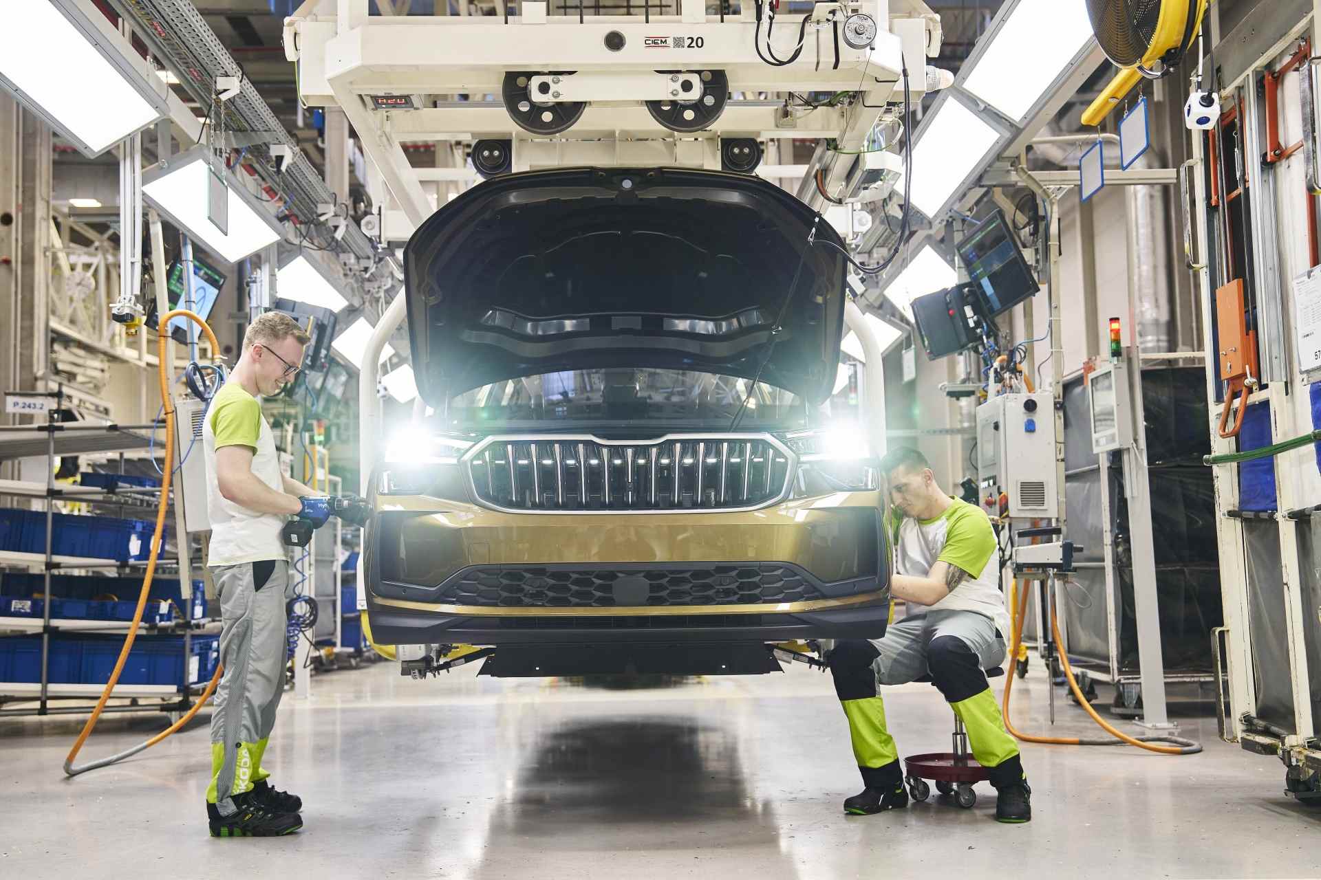 Škoda Auto spúšťa v závode v Kvasinách výrobu úplne novej generácie modelu Kodiaq