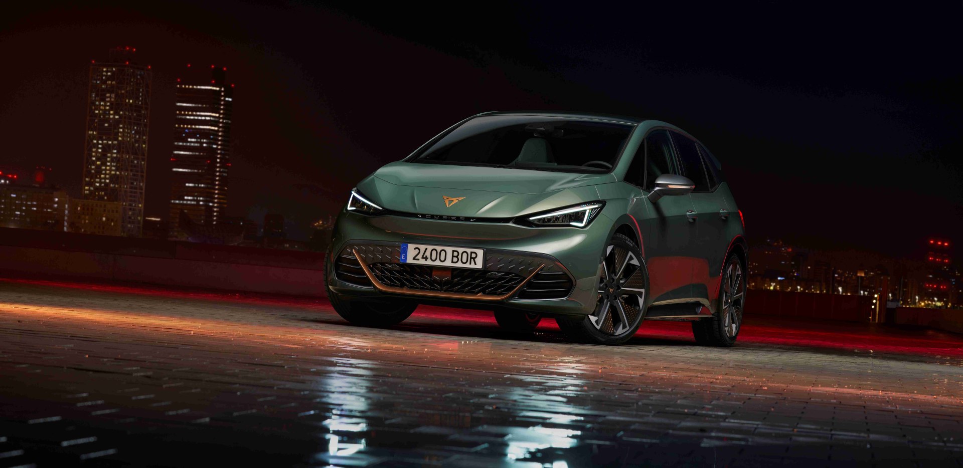 CUPRA predstavuje nový, vysoko výkonný model CUPRA Born VZ