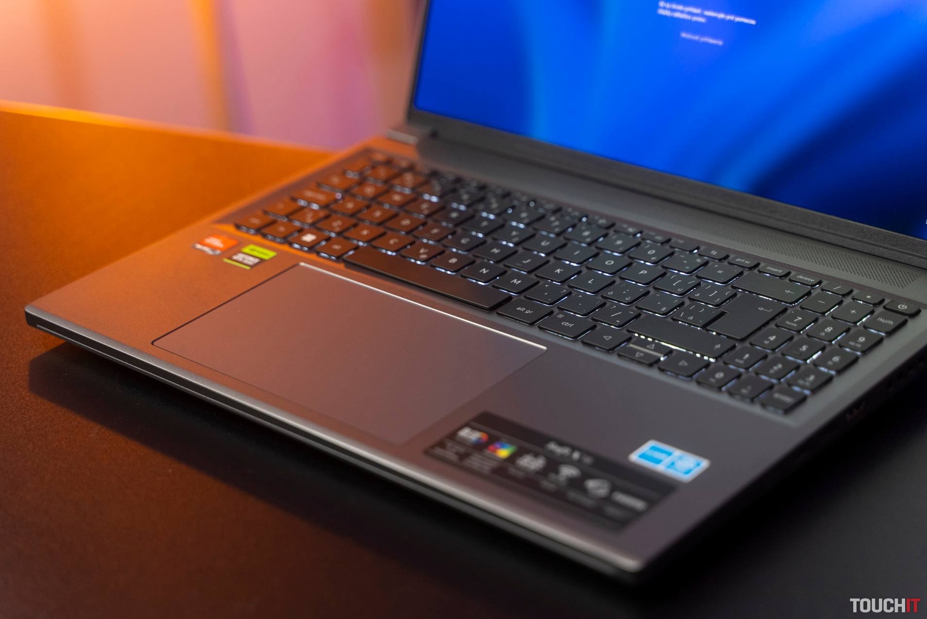 Acer for Business EMEA prekonáva rast trhuv segmente produktov s profesionálnym operačným systémom s nárastom o 15 % v prvej polovici roka 2025