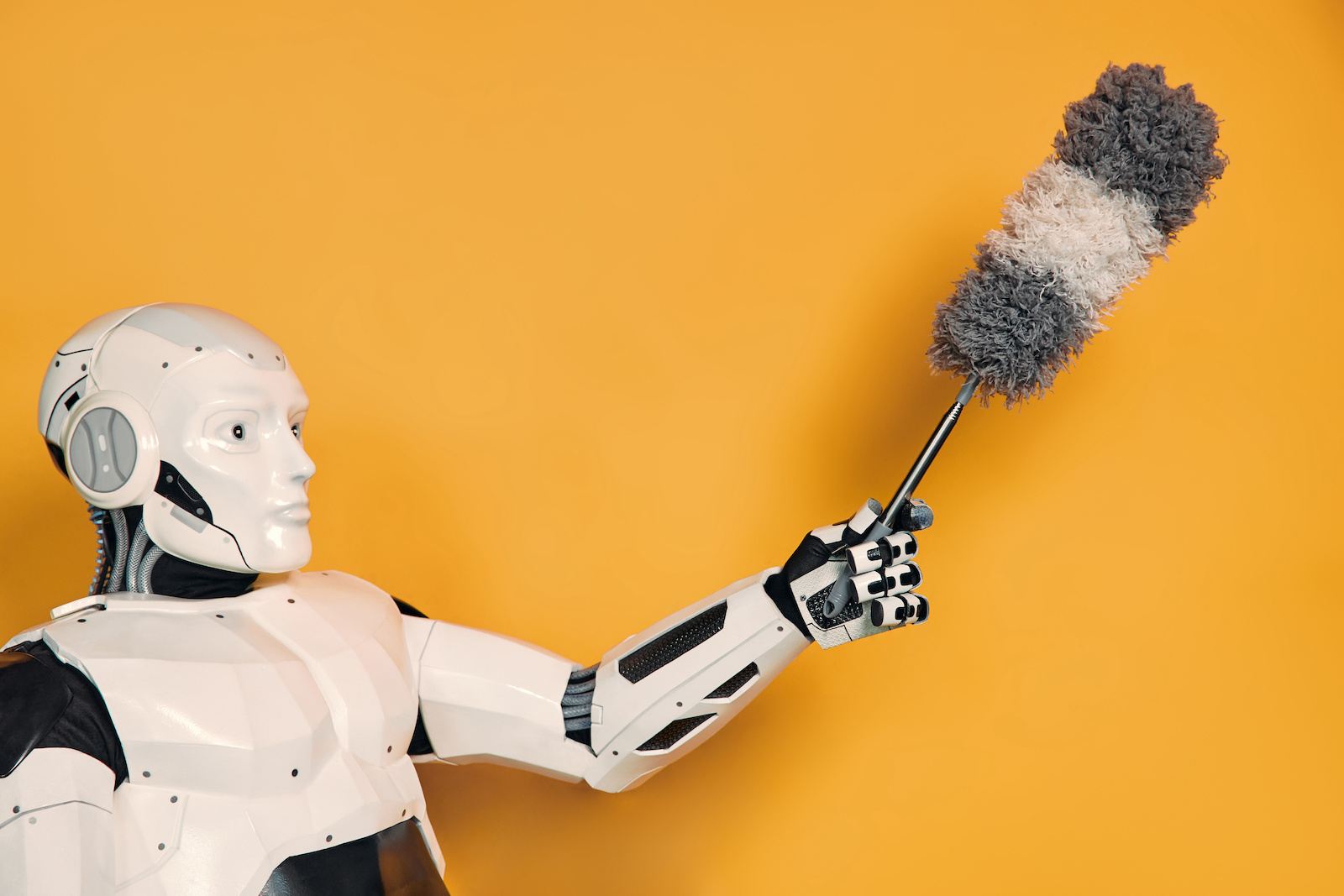 Upratovanie firiem robotmi: zvládnu naozaj všetko?