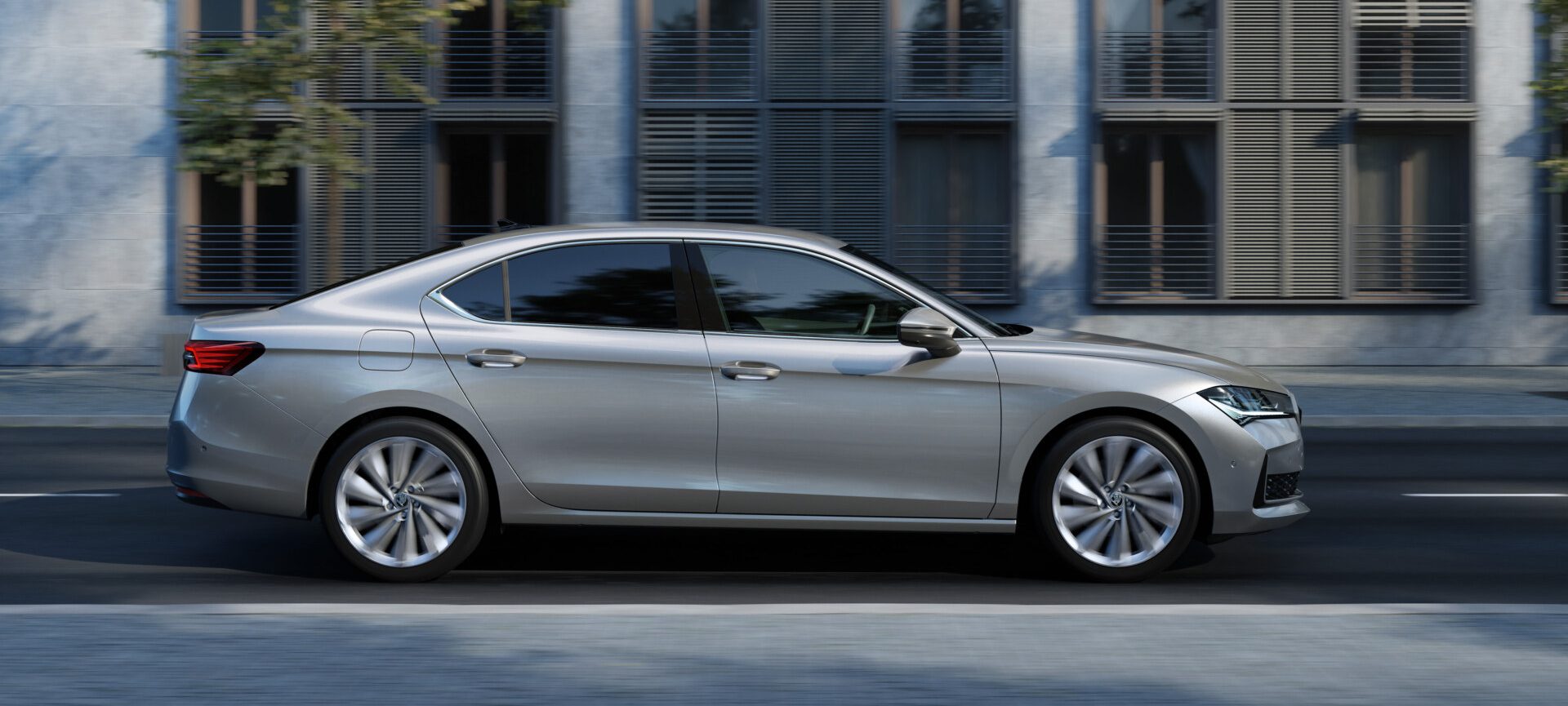 Nová Škoda Superb prichádza do predaja aj ako liftback. Ten štartuje od 37 340 eur