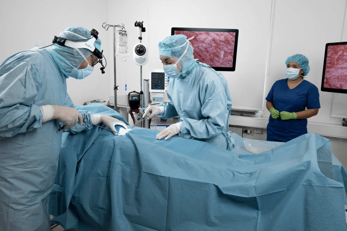 Axis uvádza špeciálnu all-in-one kameru, ktorá v zdravotníckych zariadeniach zlepší komunikáciu s pacientmi