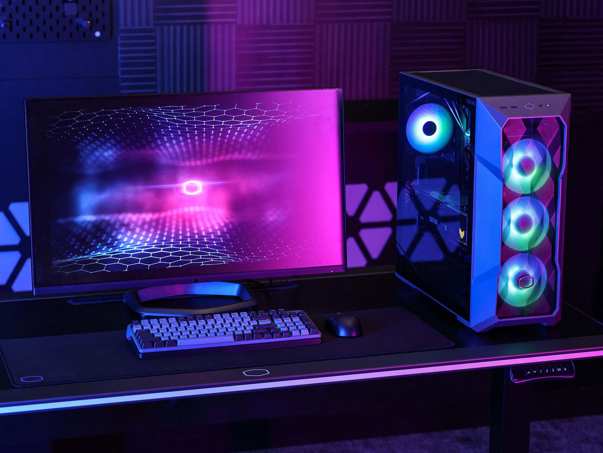 Cooler Master predstavuje novú ATX skrinku TD500 MAX
