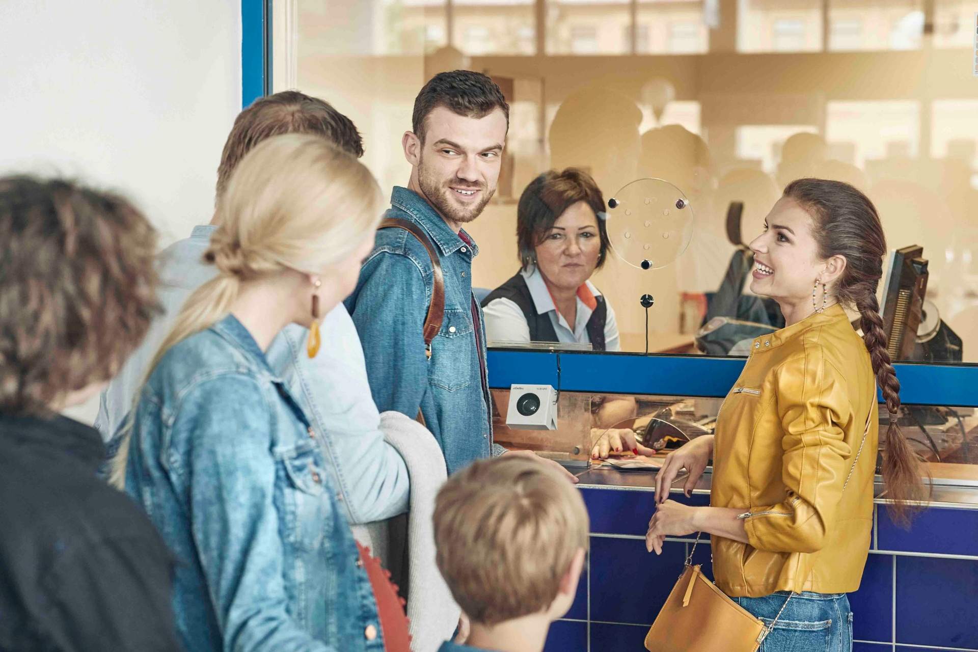 Ocenenie žien v práci je trvalým záväzkom, nie len udalosťou. Vedenie ZSSK praje všetkým ženám krásne MDŽ