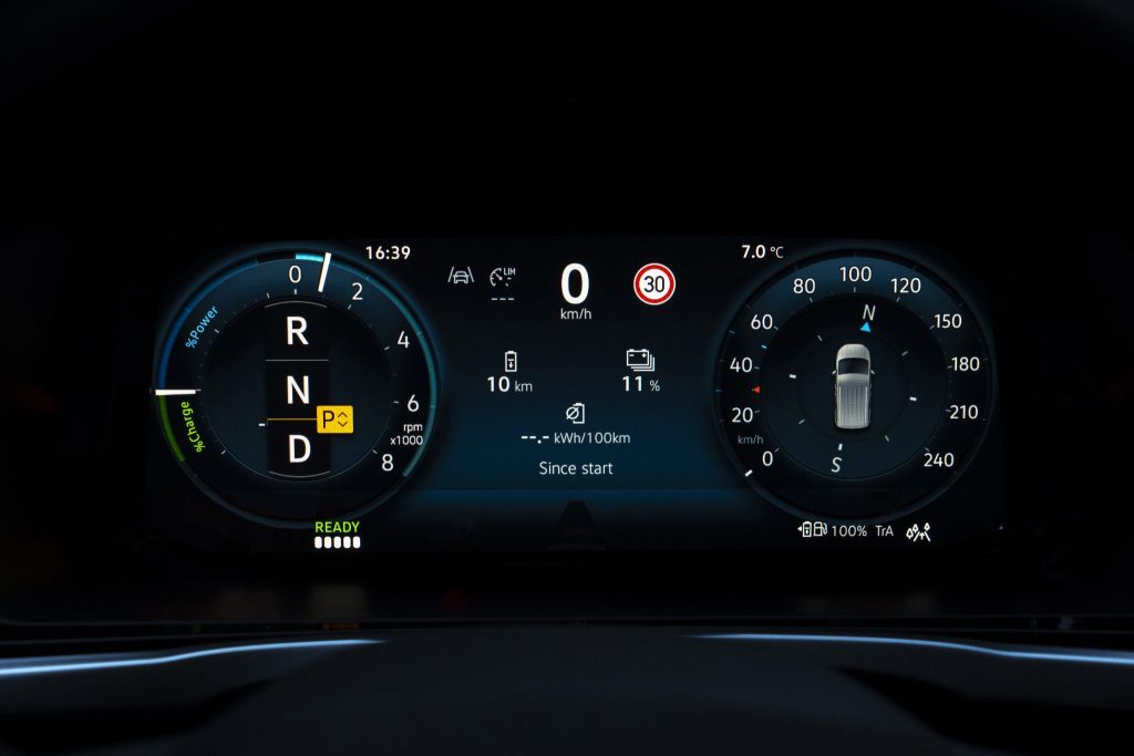 New-Tourneo-Connect_PHEV