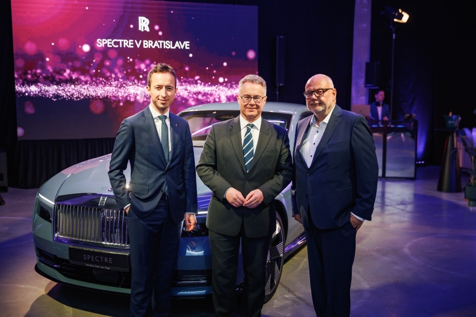 Slovenská premiéra Spectre: Významný historický míľnik pre Rolls-Royce Motor Cars Prague