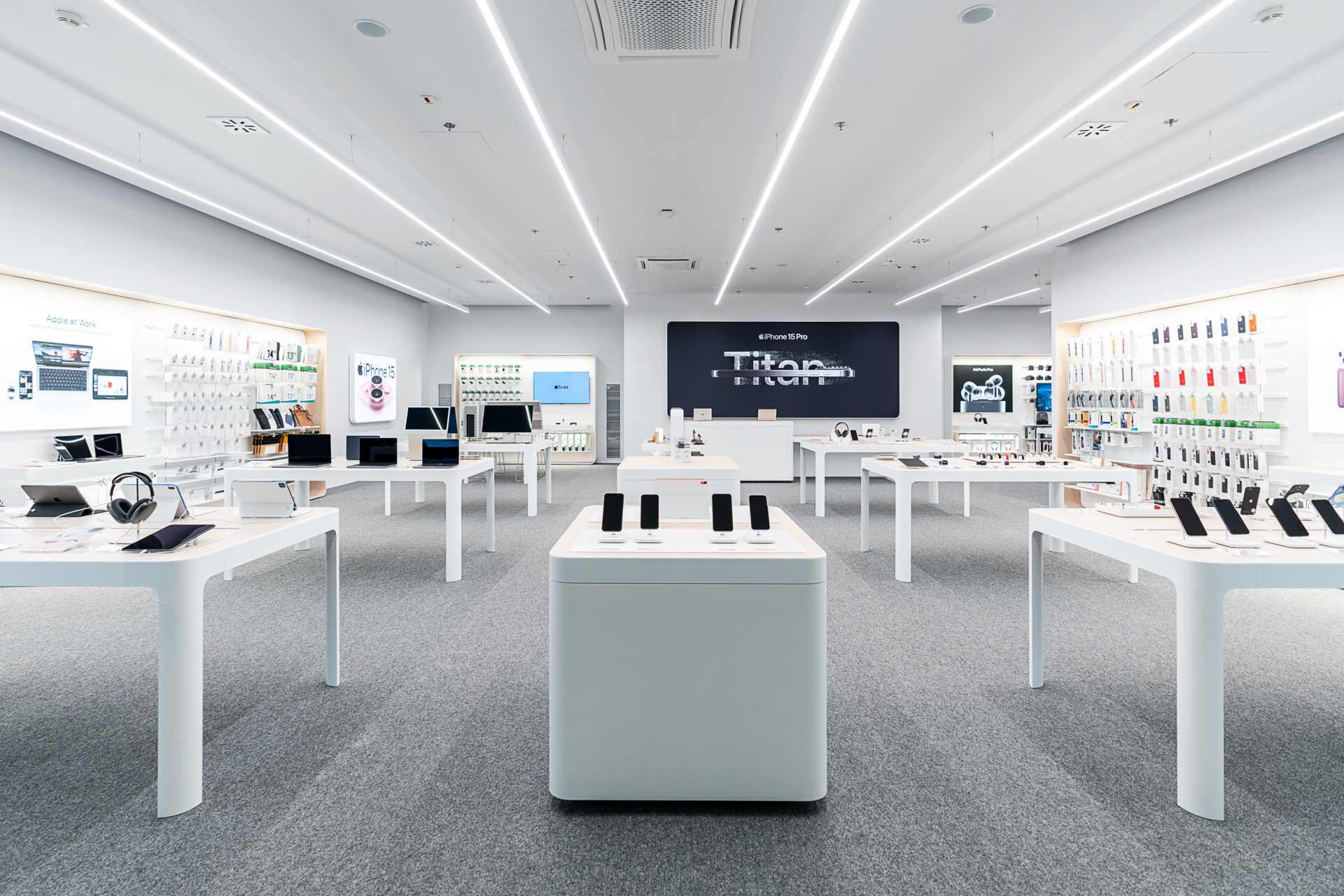iStores prináša prémiový zážitok z Apple produktov do novootvorenej predajne v bratislavskom Avione